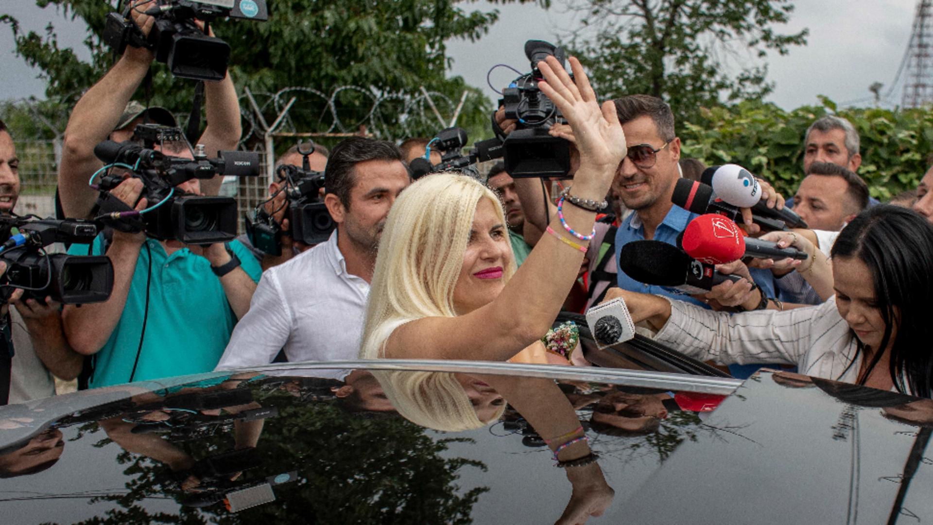 Elena Udrea o susține pe Alina Bica: „A devenit o persoană liberă. Cazul ei ilustrează abuzurile din sistemul judiciar” 1 elena udrea despre alina bica acum e un om liber dosarul ei e lectie de abuz in justitie 68e237a02d110